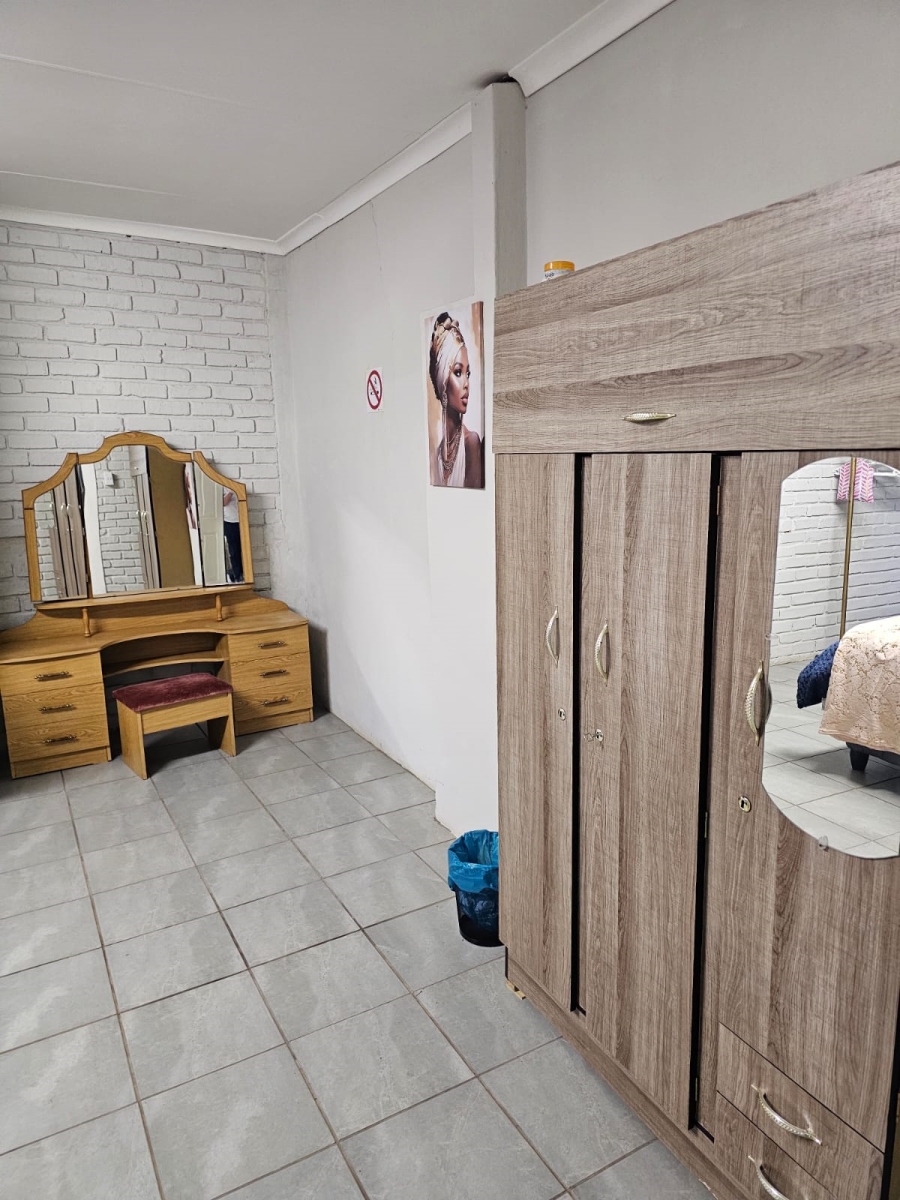 To Let 2 Bedroom Property for Rent in Olifantshoek Northern Cape